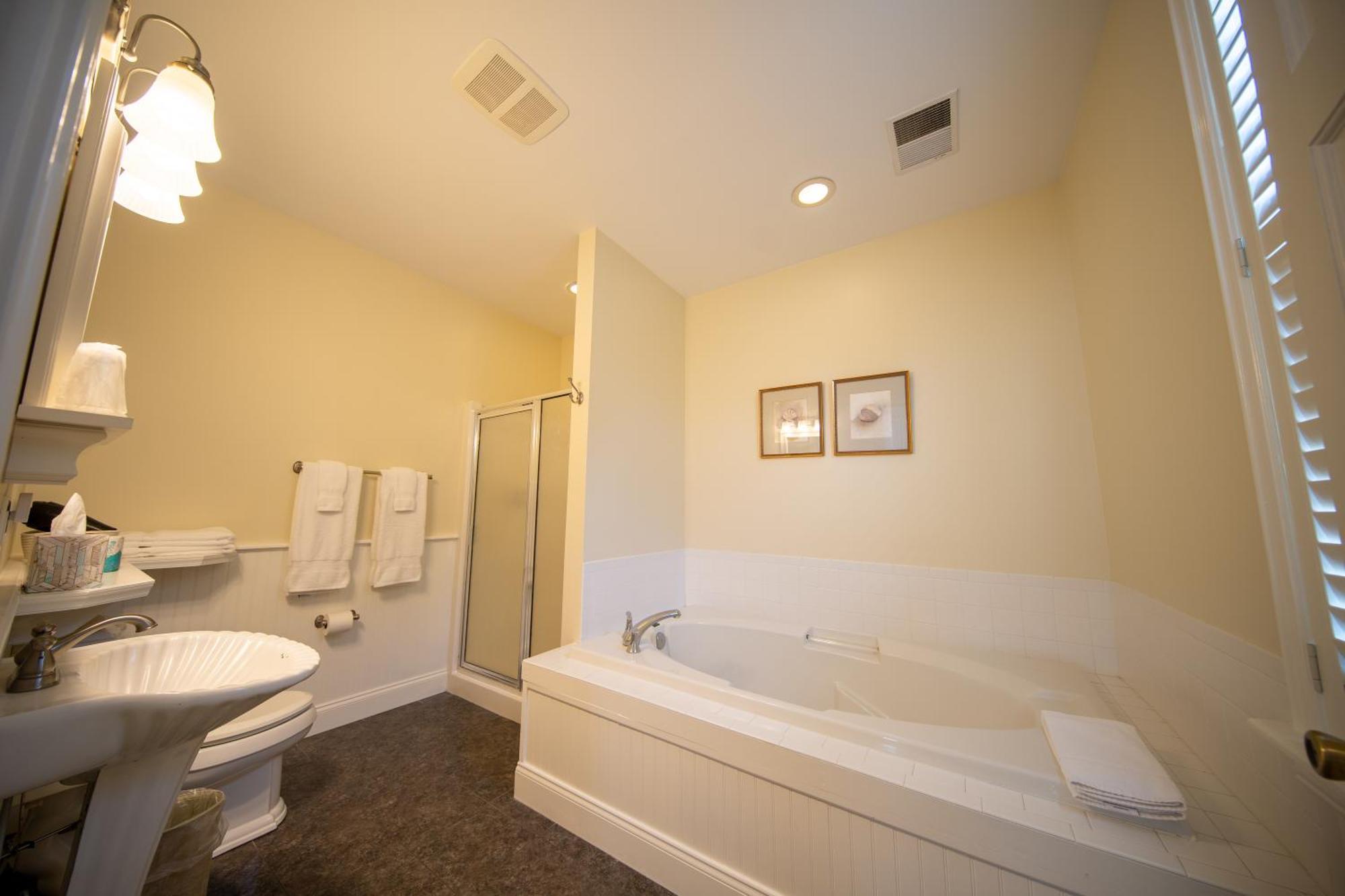 The Edenton Collection-The Granville Queen Inn Chambre photo